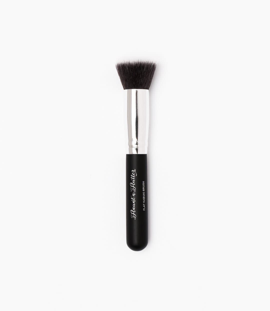 Flaunt'n'Flutter Flat Kabuki Brush www.flauntnflutter.com